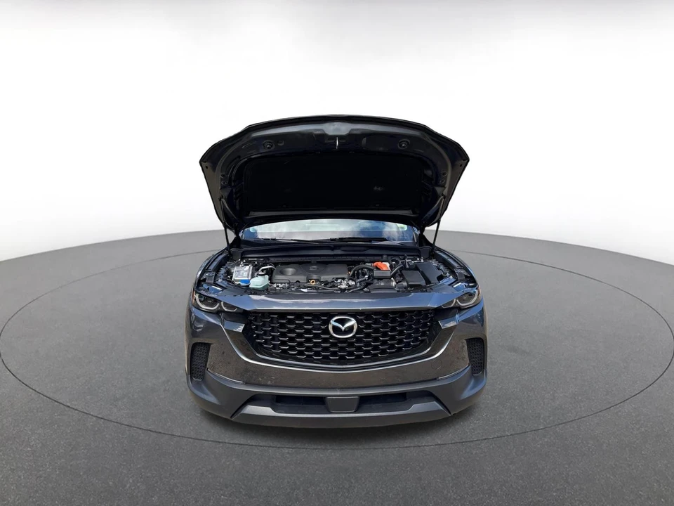 2025 Mazda CX-50 - Image 5 of 31