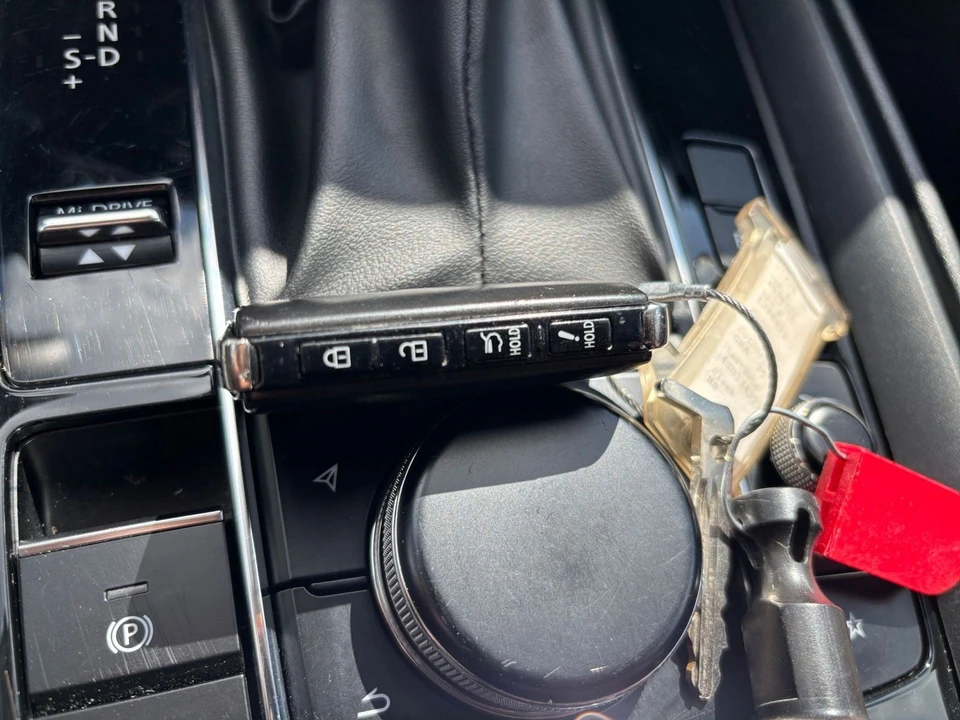 2025 Mazda CX-50 - Image 25 of 31