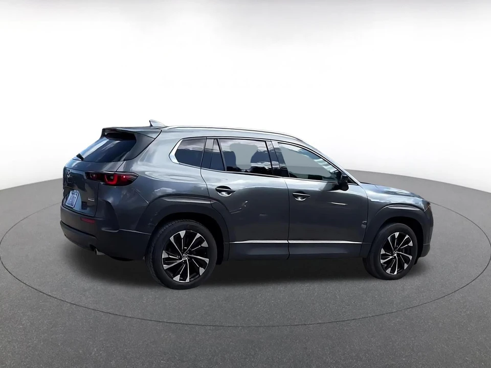 2025 Mazda CX-50 - Image 13 of 31