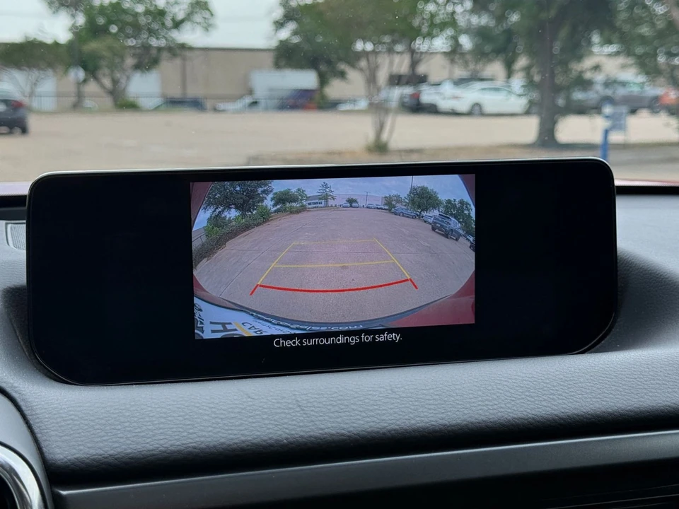 2025 Mazda CX-50 - Image 24 of 31