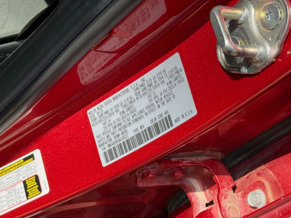 2025 Mazda CX-50 - Image 29 of 31