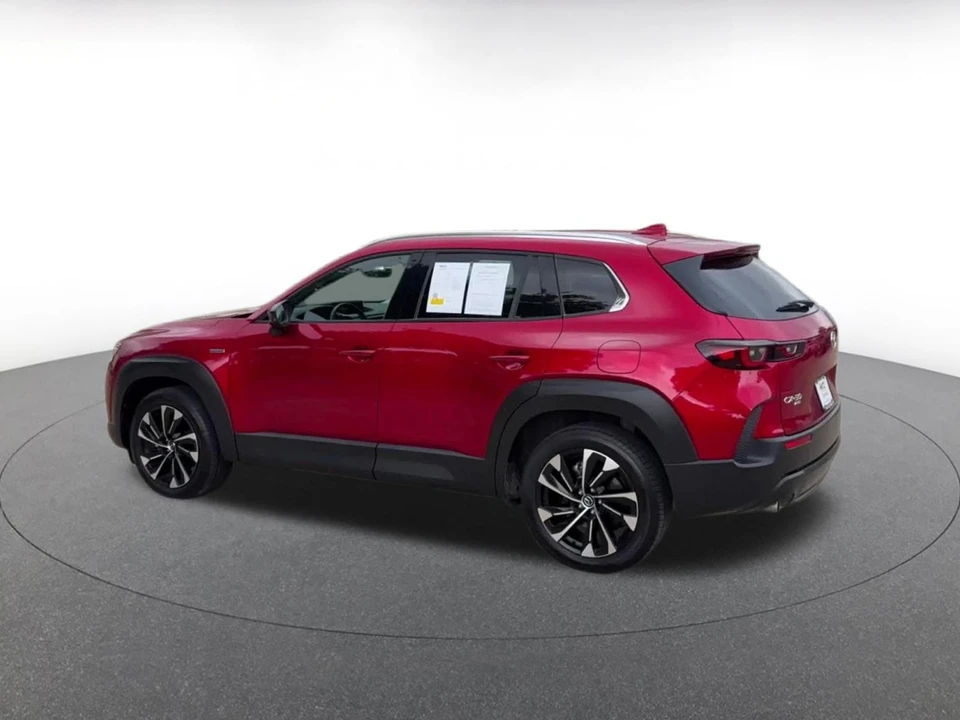 2025 Mazda CX-50 - Image 9 of 31