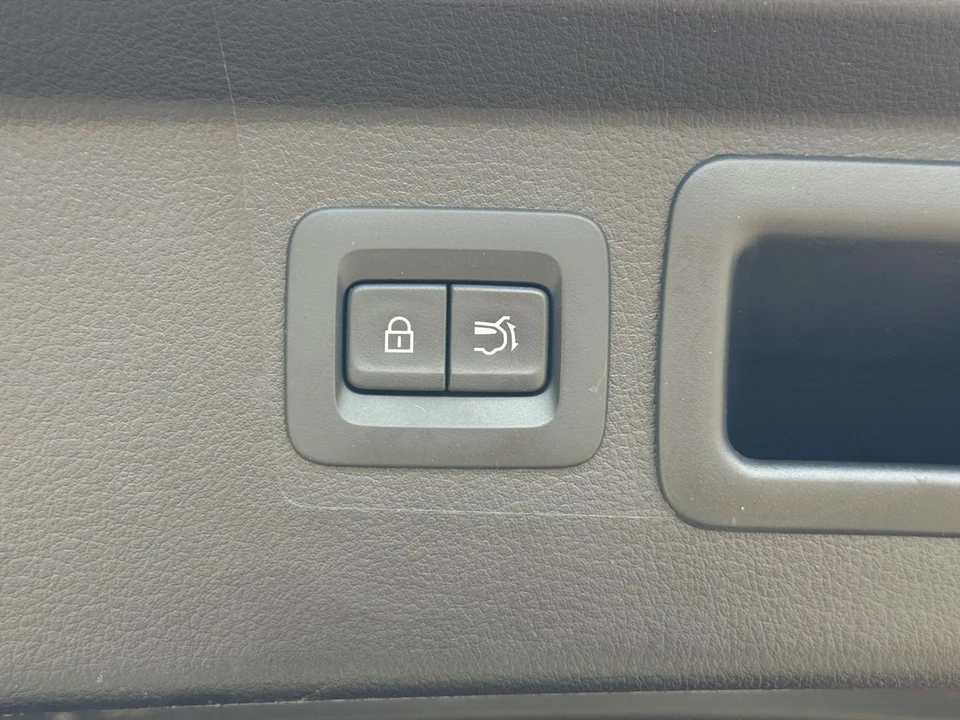 2025 Mazda CX-50 - Image 22 of 31