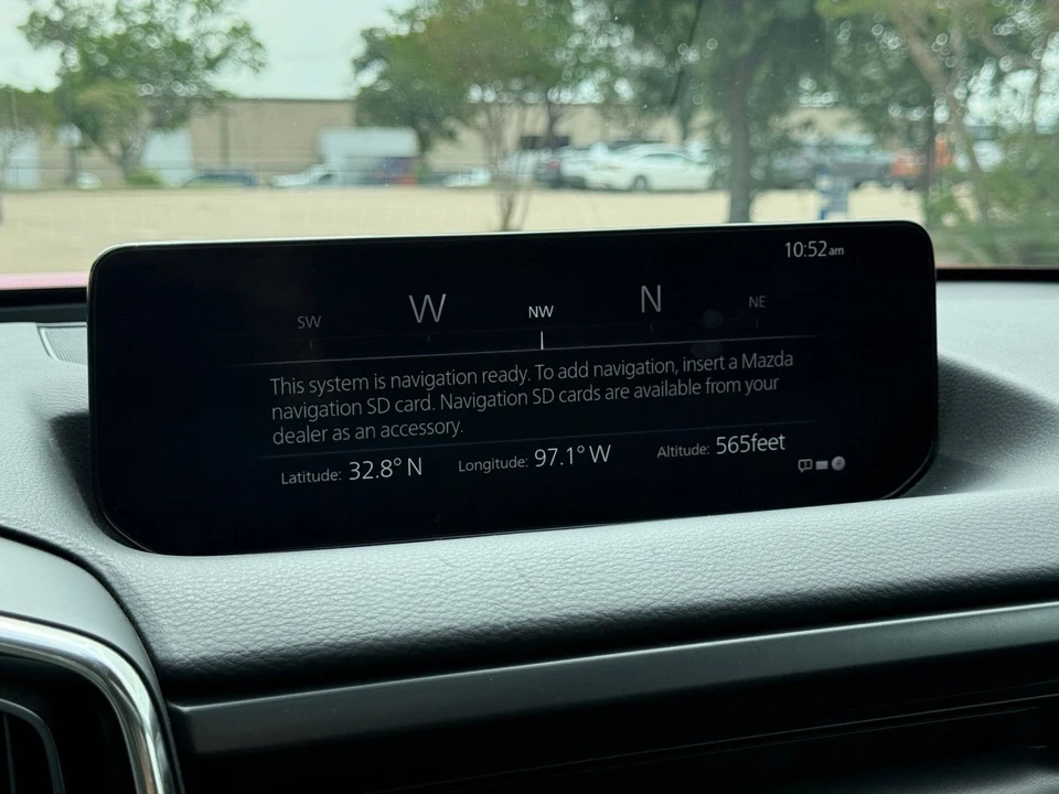 2025 Mazda CX-50 - Image 18 of 31