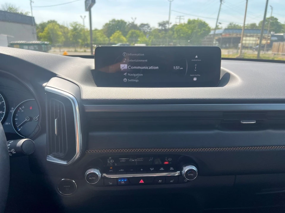2025 Mazda CX-50 - Image 14 of 31