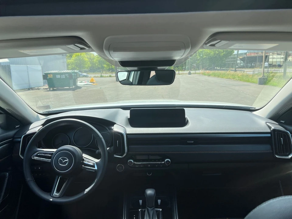 2025 Mazda CX-50 - Image 30 of 31
