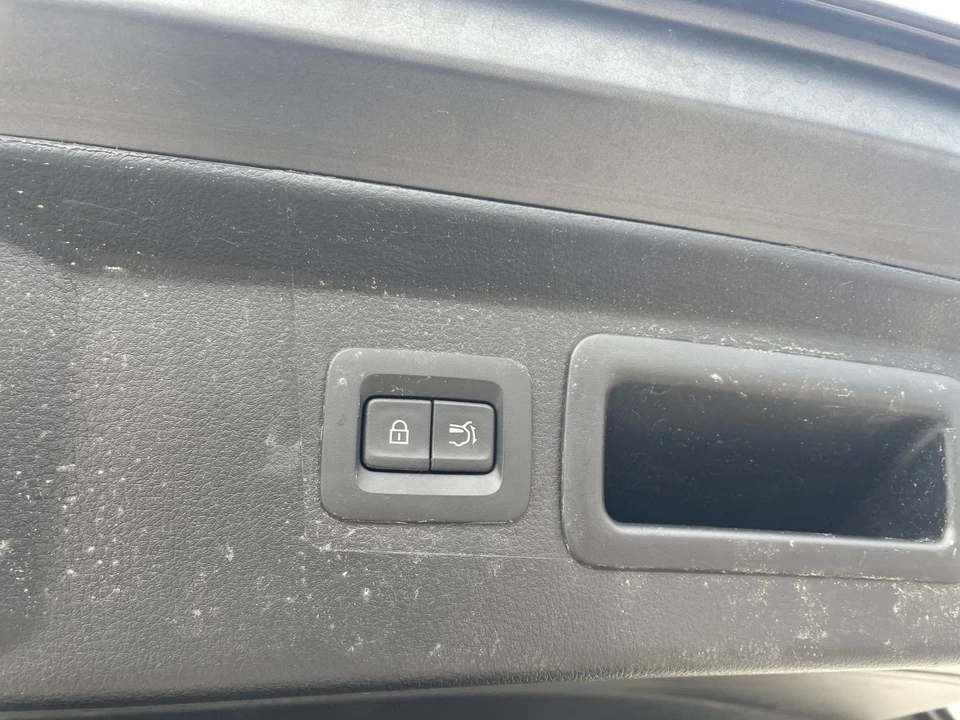 2025 Mazda CX-50 - Image 19 of 31