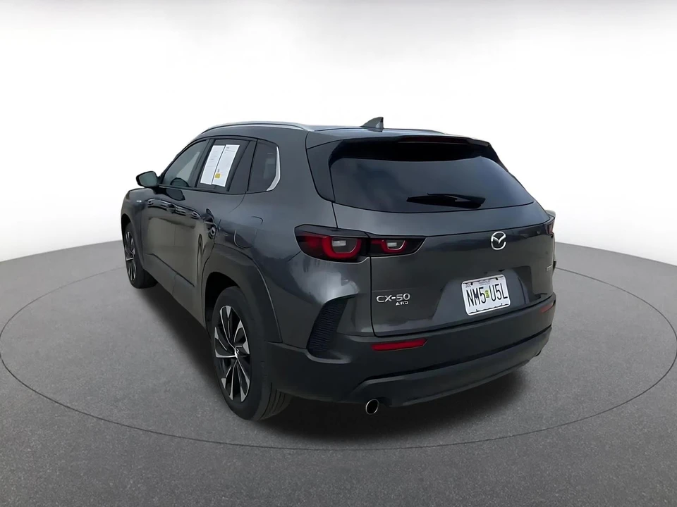 2025 Mazda CX-50 - Image 13 of 31