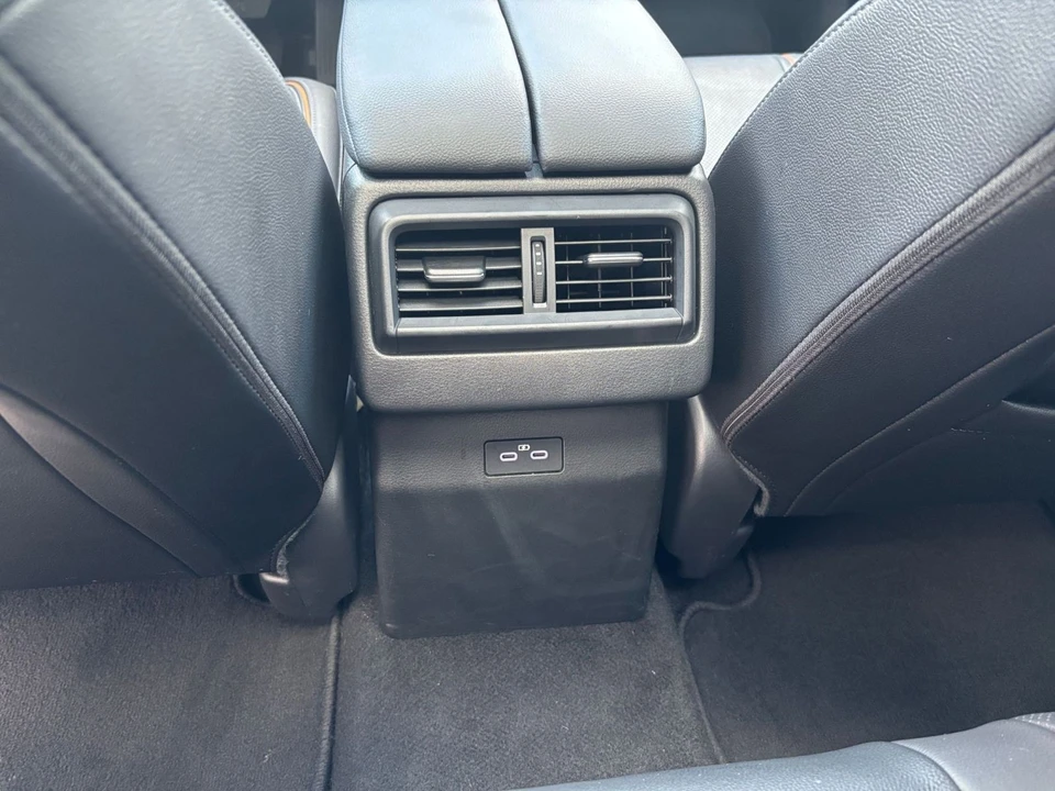 2025 Mazda CX-50 - Image 26 of 31