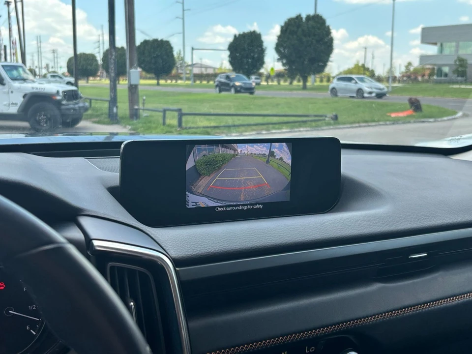 2025 Mazda CX-50 - Image 27 of 31