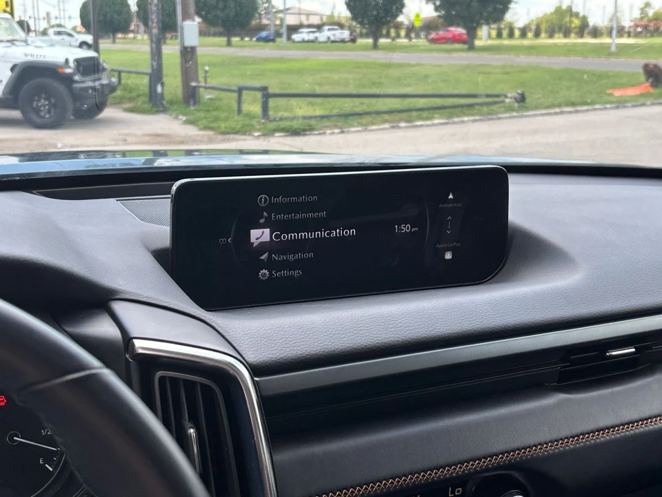 2025 Mazda CX-50 - Image 22 of 31