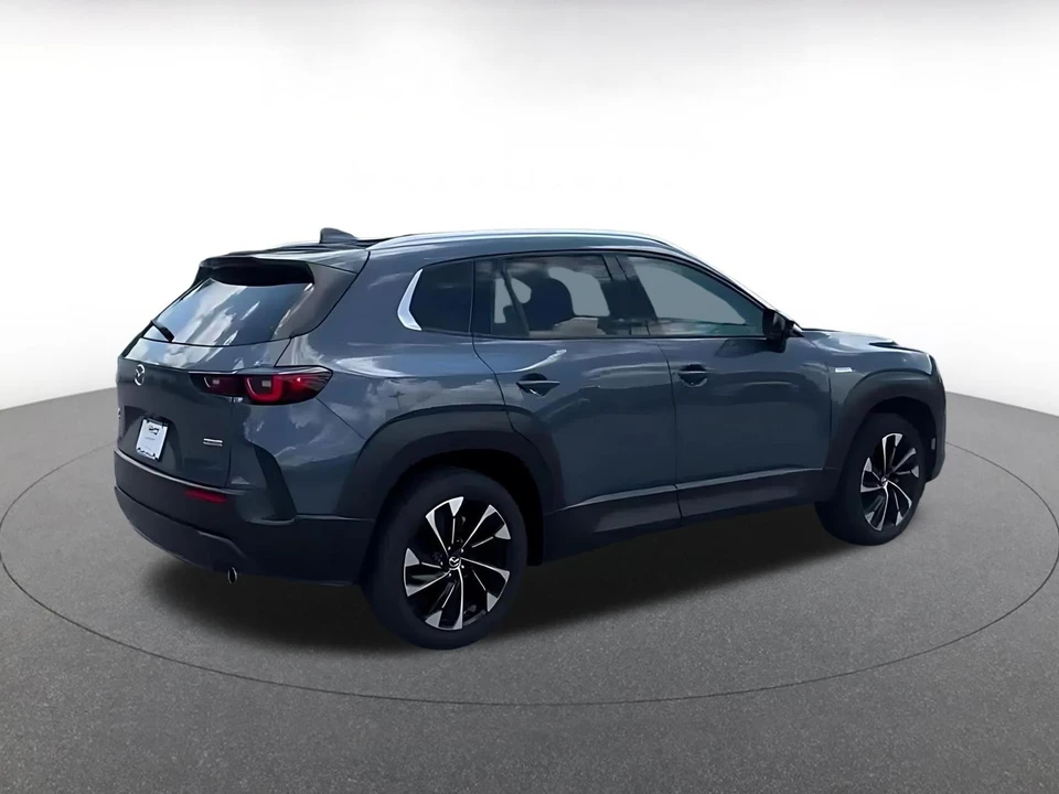 2025 Mazda CX-50 - Image 17 of 31