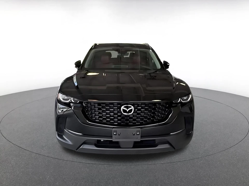 2025 Mazda CX-50 - Image 5 of 31