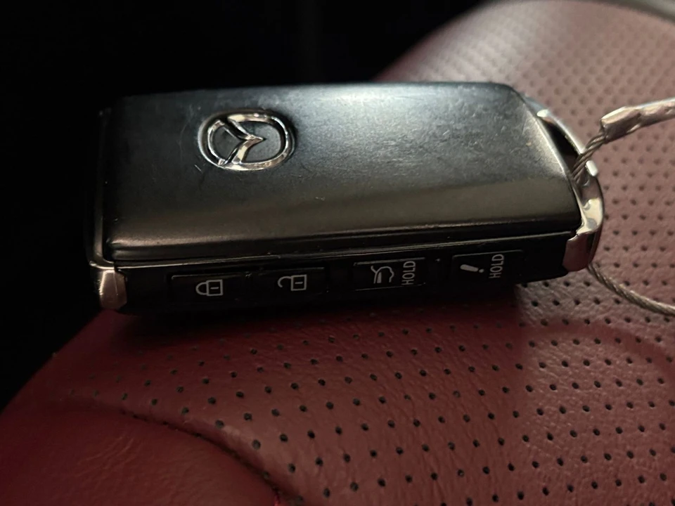 2025 Mazda CX-50 - Image 17 of 31