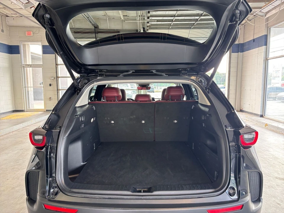 2025 Mazda CX-50 - Image 28 of 31