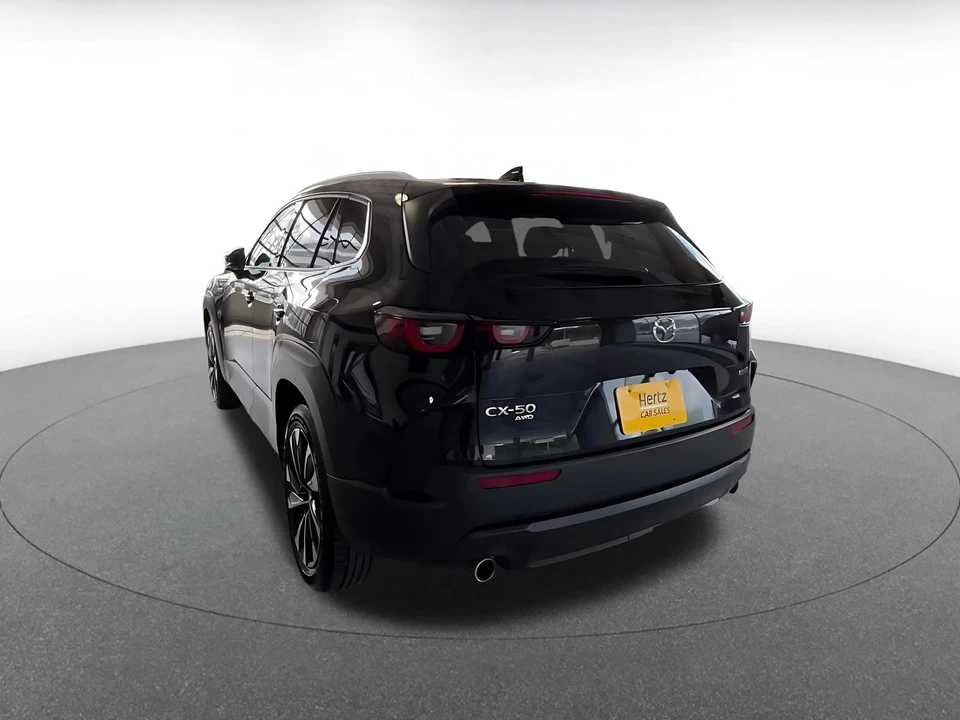 2025 Mazda CX-50 - Image 9 of 31