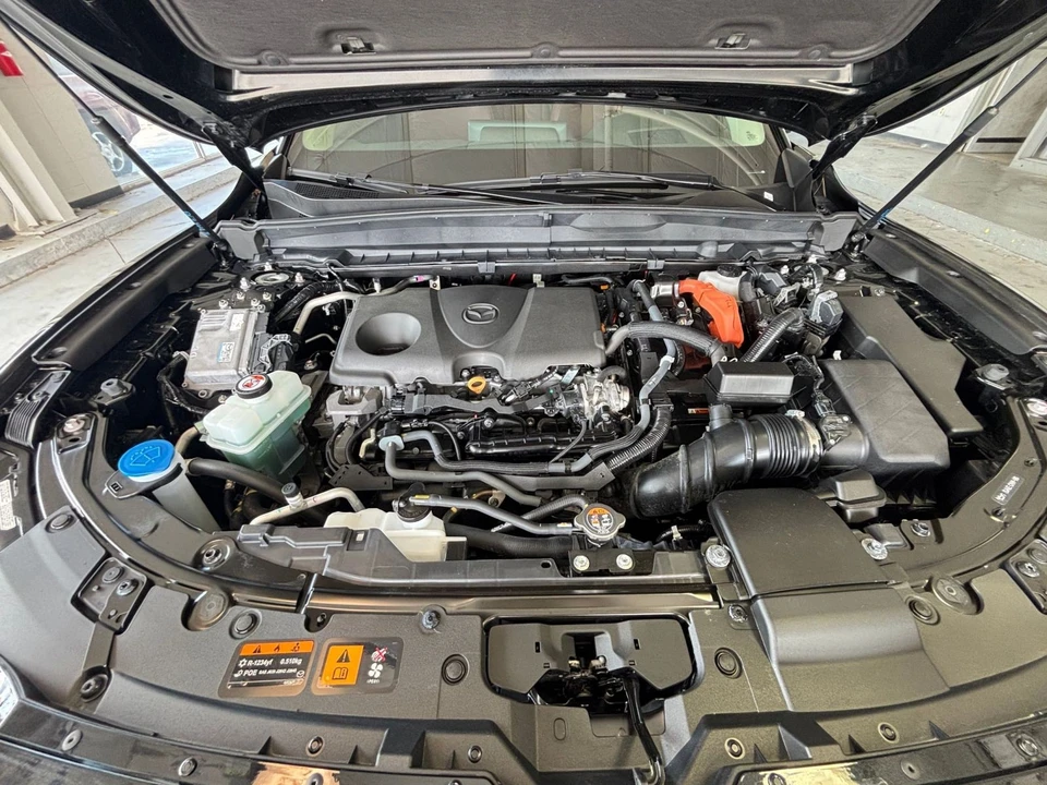 2025 Mazda CX-50 - Image 29 of 31