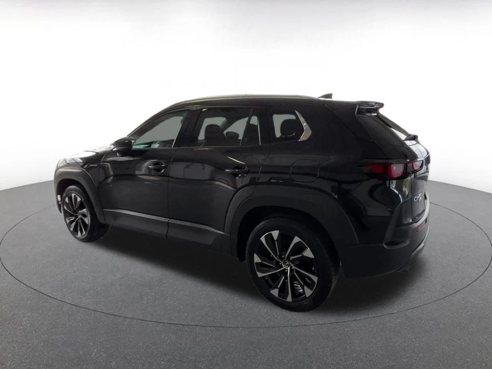 2025 Mazda CX-50 - Image 12 of 31