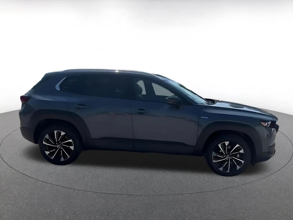 2025 Mazda CX-50 - Image 18 of 31