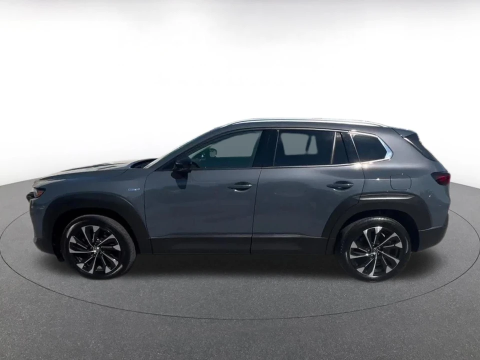 2025 Mazda CX-50 - Image 12 of 31