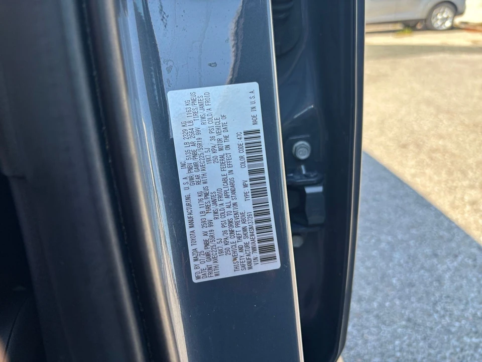2025 Mazda CX-50 - Image 25 of 31