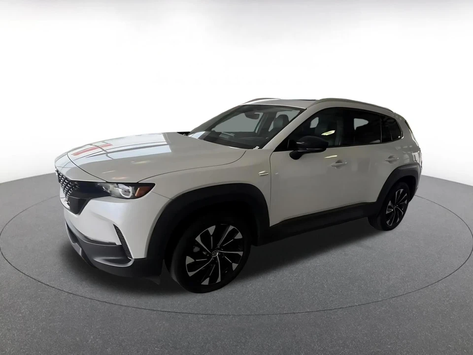 2025 Mazda CX-50 - Image 9 of 31