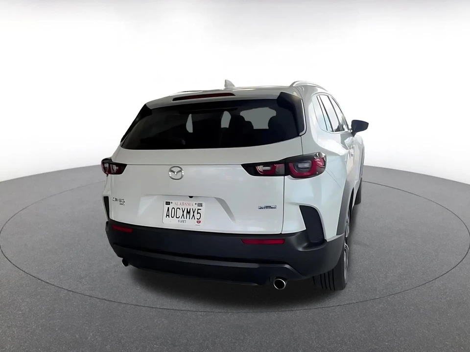 2025 Mazda CX-50 - Image 17 of 31