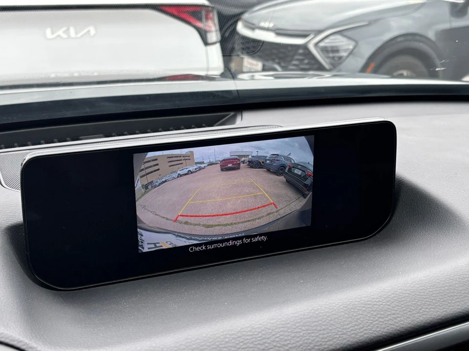 2025 Mazda CX-50 - Image 21 of 31
