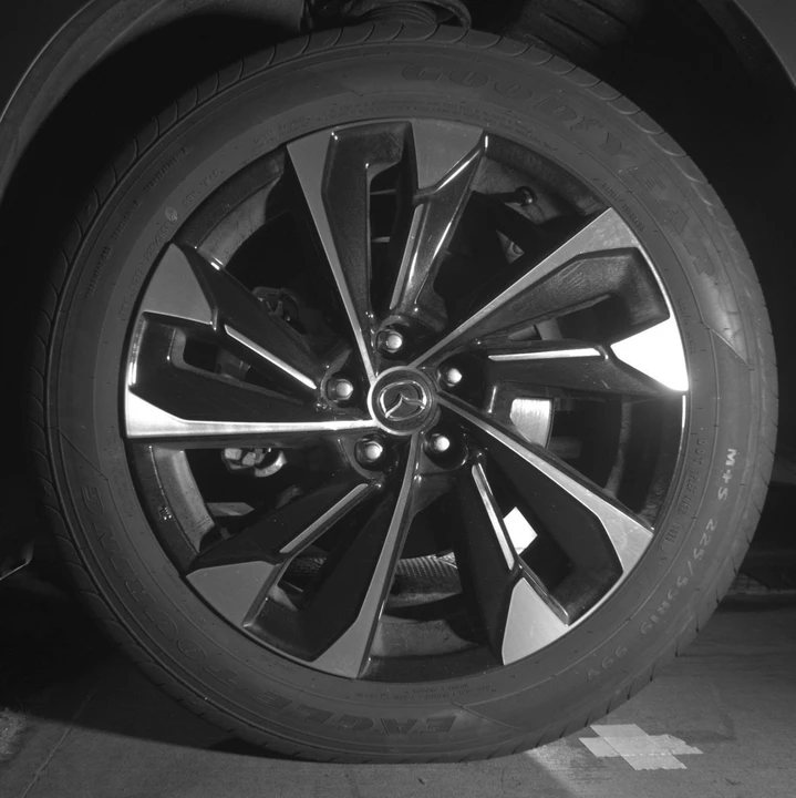 2025 Mazda CX-50 - Image 17 of 24