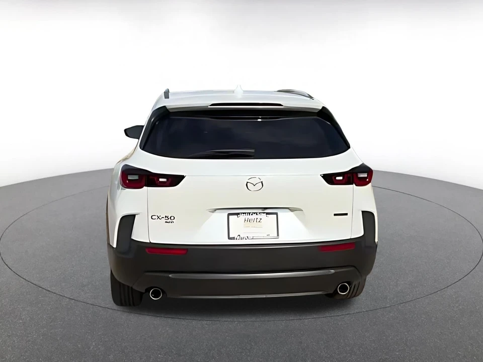 2025 Mazda CX-50 - Image 18 of 31