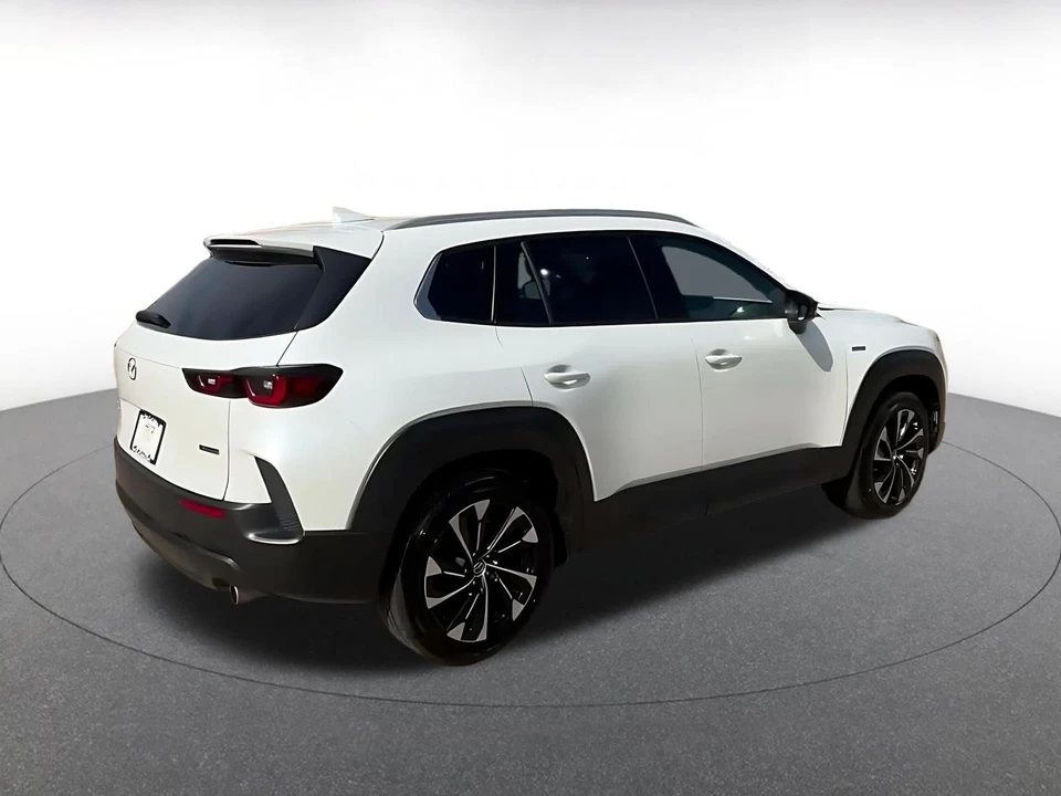 2025 Mazda CX-50 - Image 12 of 31