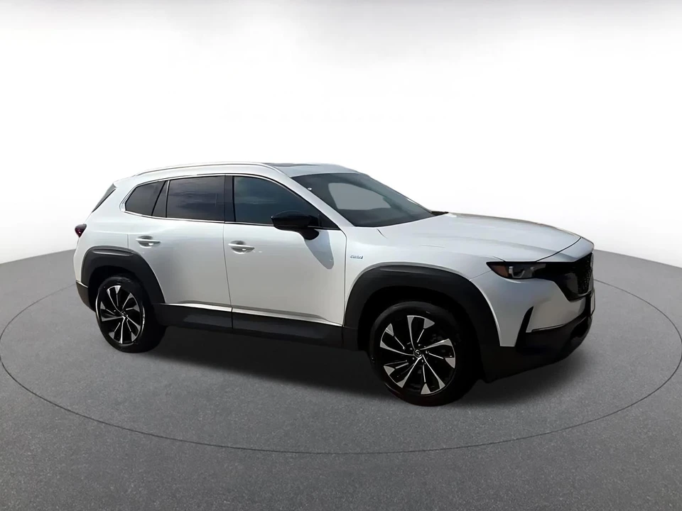 2025 Mazda CX-50 - Image 2 of 31