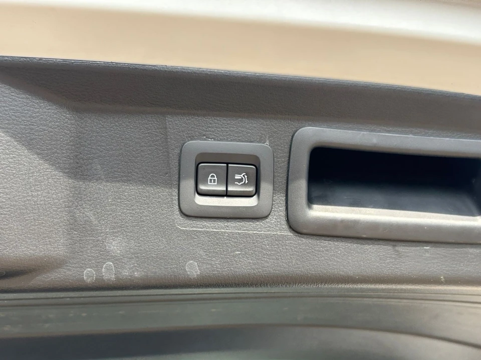2025 Mazda CX-50 - Image 21 of 31
