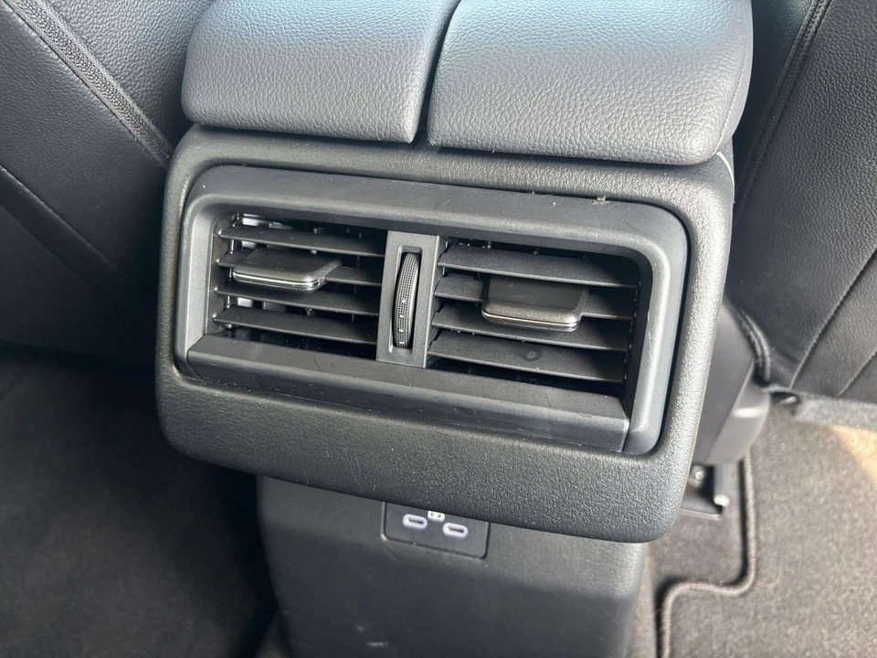 2025 Mazda CX-50 - Image 22 of 31