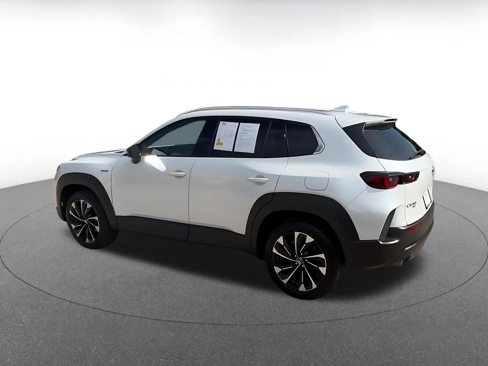2025 Mazda CX-50 - Image 12 of 31