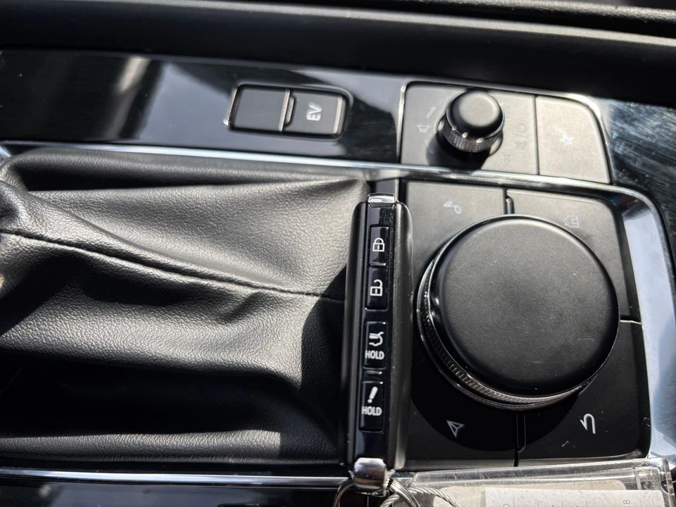 2025 Mazda CX-50 - Image 23 of 31