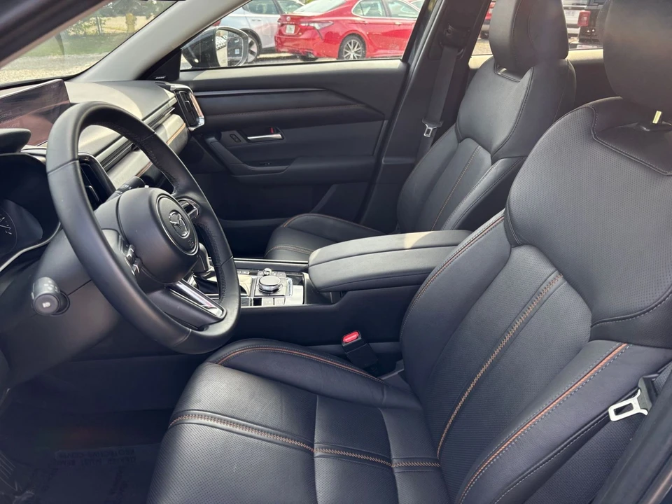 2025 Mazda CX-50 - Image 30 of 31