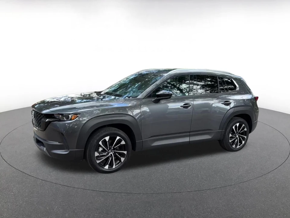 2025 Mazda CX-50 - Image 9 of 31