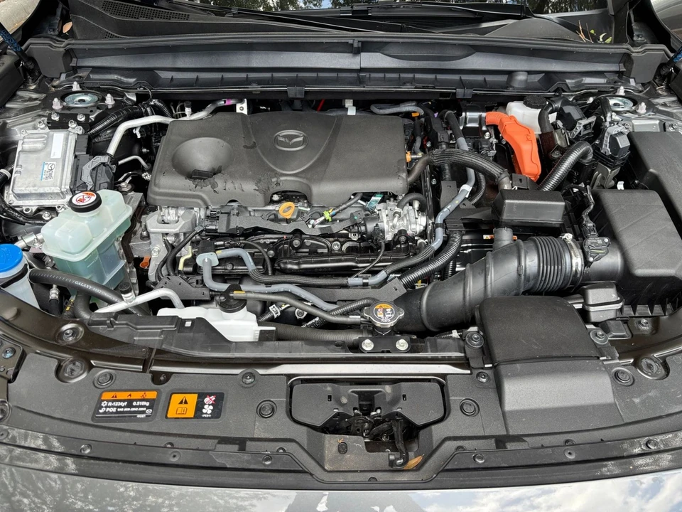 2025 Mazda CX-50 - Image 29 of 31