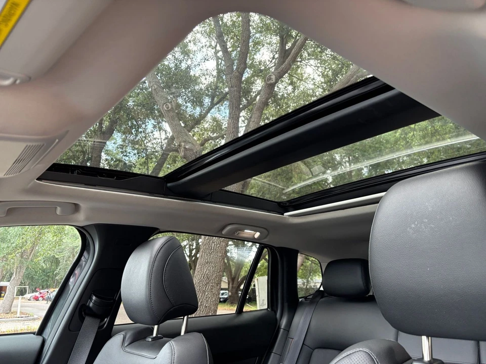 2025 Mazda CX-50 - Image 25 of 31