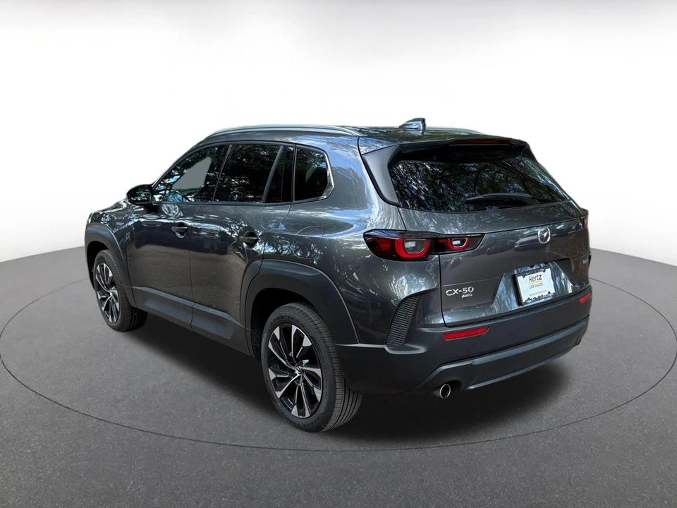 2025 Mazda CX-50 - Image 5 of 10