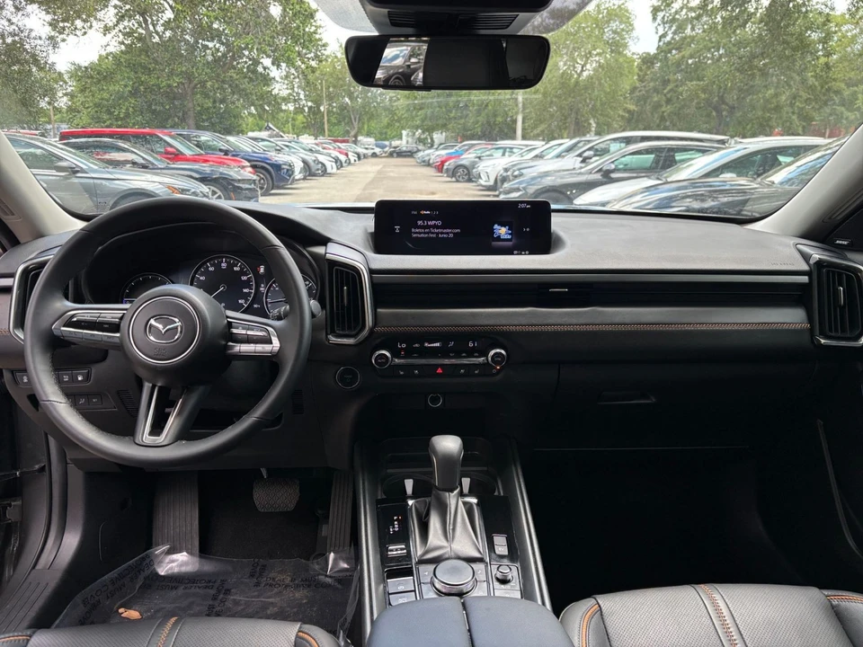 2025 Mazda CX-50 - Image 30 of 31