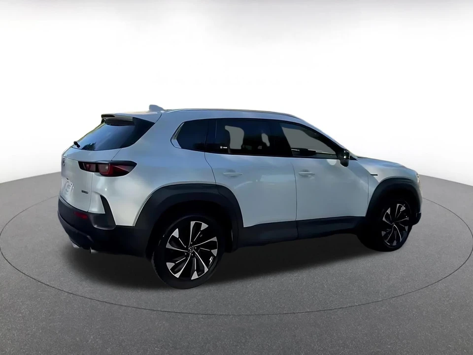 2025 Mazda CX-50 - Image 11 of 31