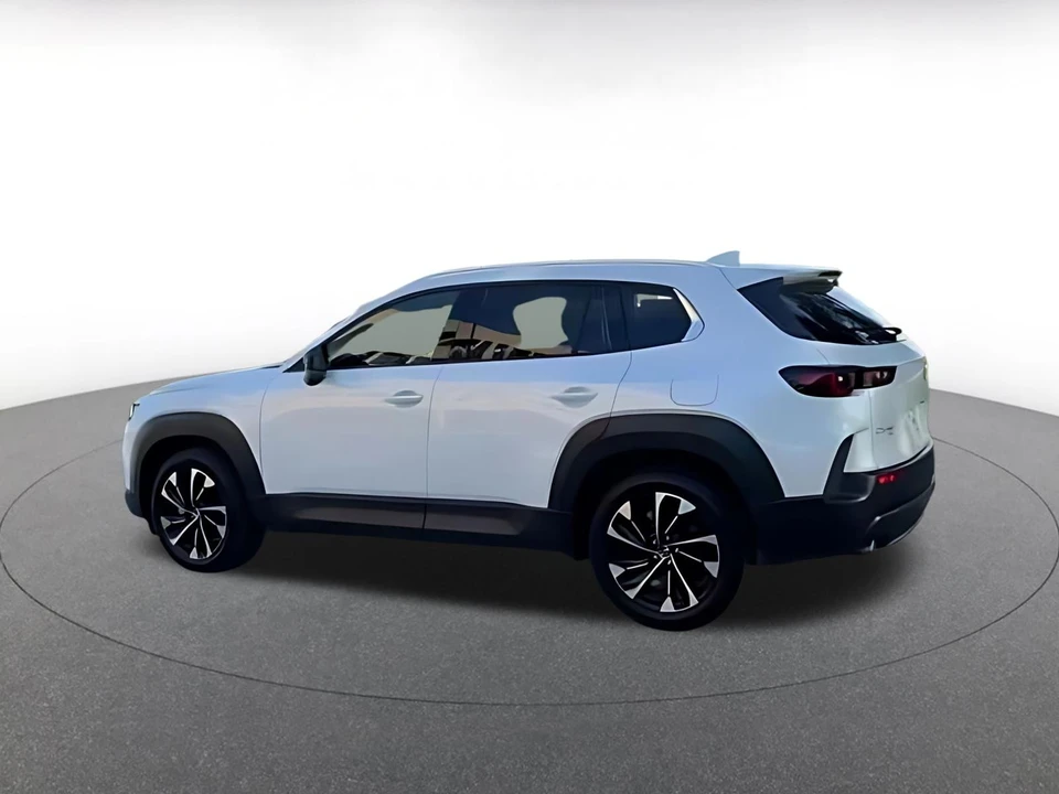 2025 Mazda CX-50 - Image 14 of 31