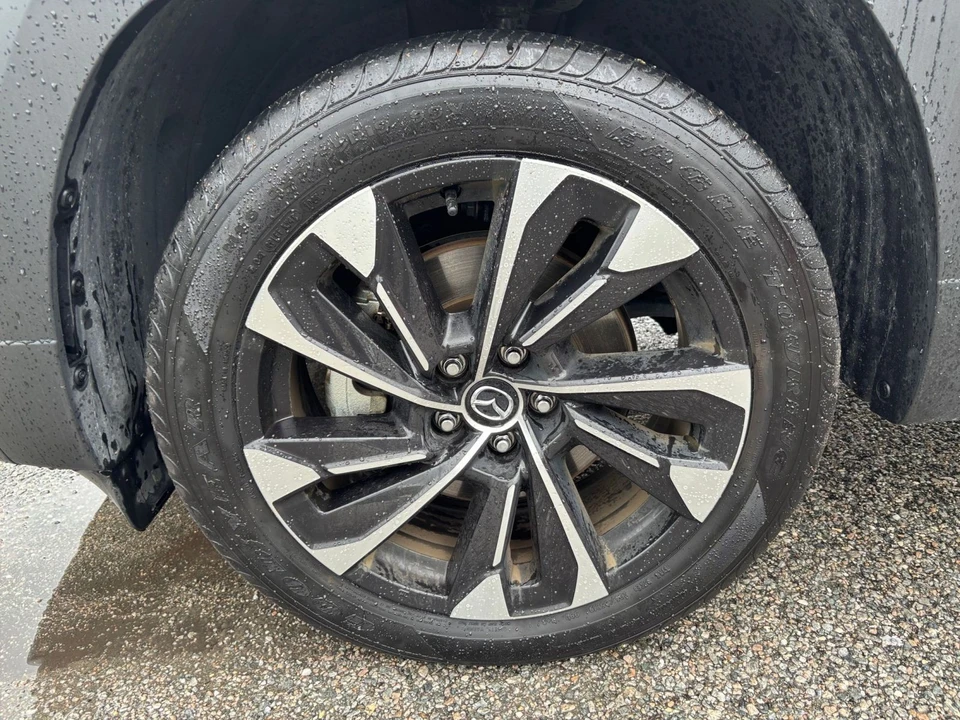 2025 Mazda CX-50 - Image 27 of 31