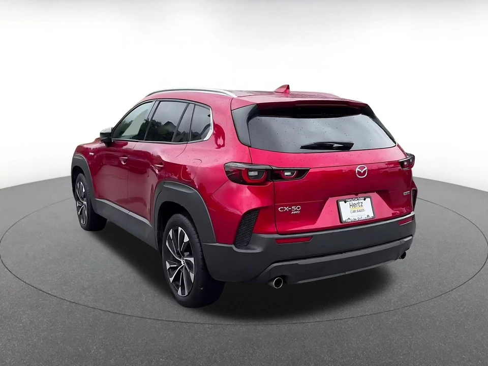 2025 Mazda CX-50 - Image 9 of 31
