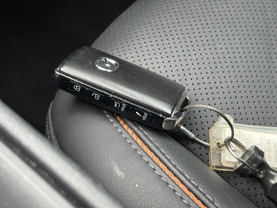 2025 Mazda CX-50 - Image 23 of 31