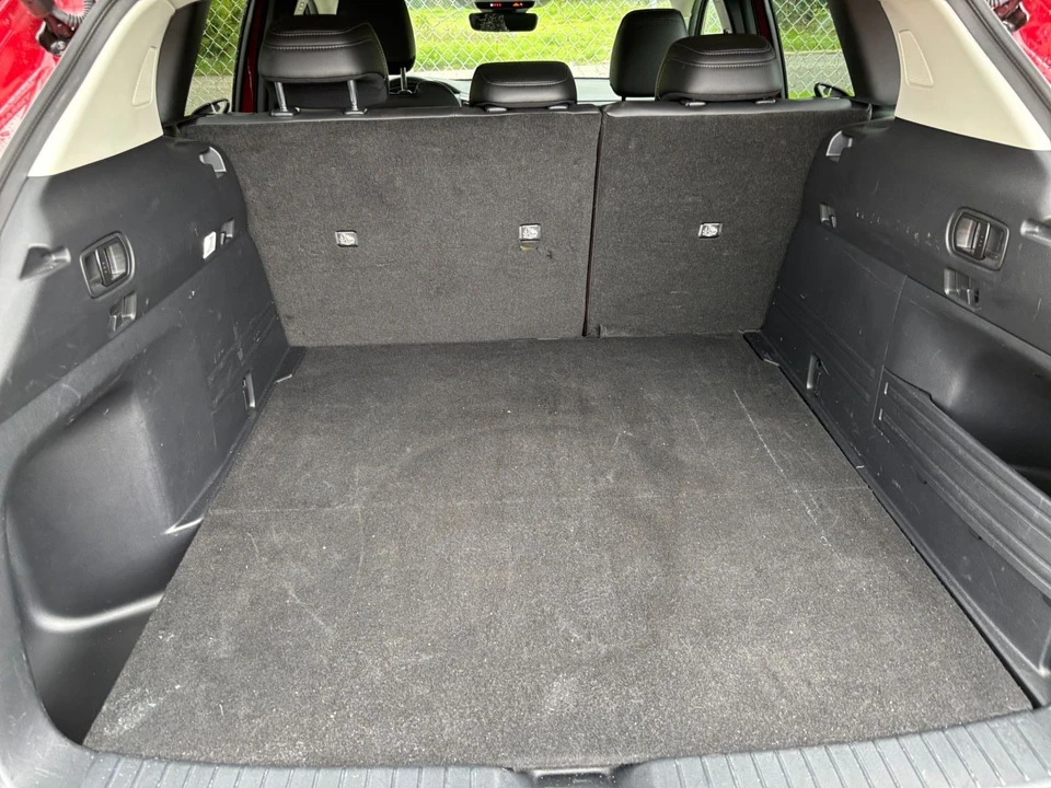 2025 Mazda CX-50 - Image 28 of 31
