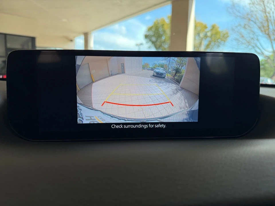 2025 Mazda CX-50 - Image 23 of 31
