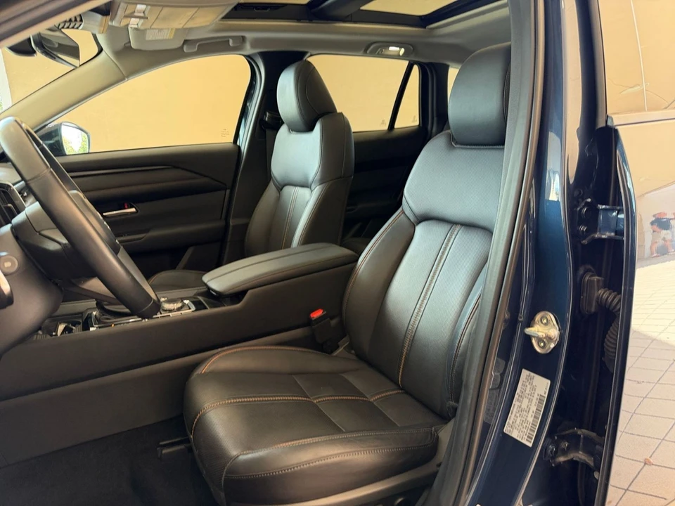 2025 Mazda CX-50 - Image 25 of 31